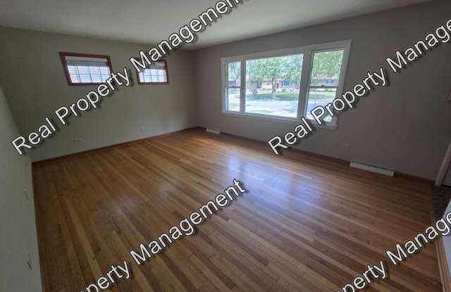 Three Bedroom Ranch Gallery 3