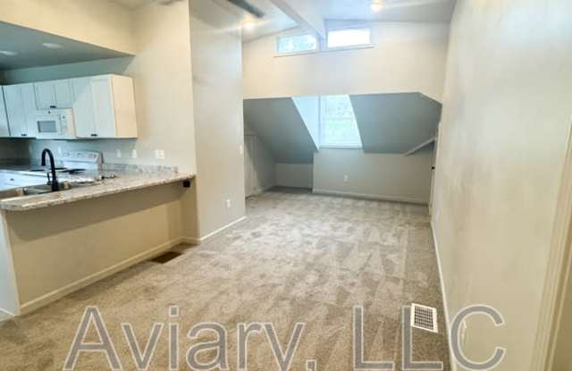 202 W Madison Ave photos photos