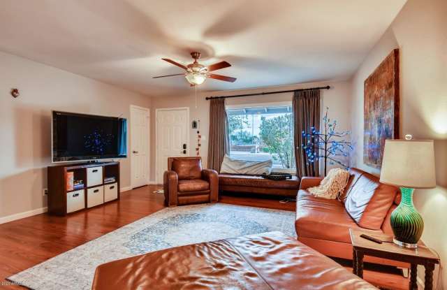 8443 E JACKRABBIT Road Gallery 2