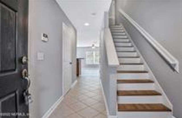 Beautiful Condo Gallery 4