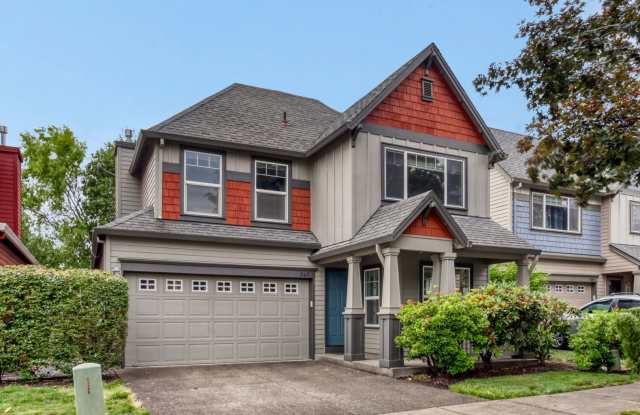 4BR/2.5BA Home with Main-Level Bedroom/Office — Central A/C & Fenced Yard | Orenco Gardens, Hillsboro photos photos