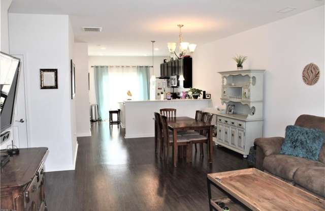 463 Heartfield Drive Gallery 4
