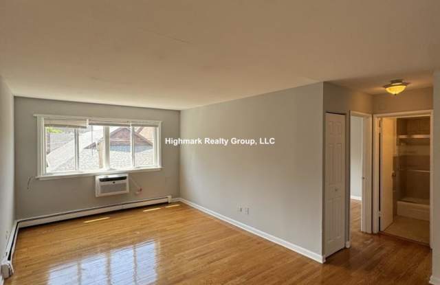 5746 North Sheridan Rd. photos photos