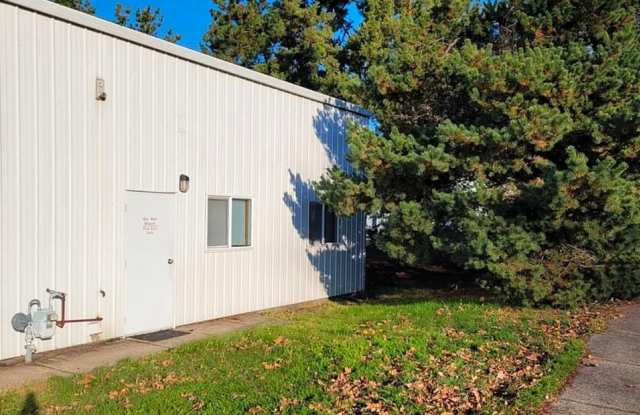 Update 2 Bedroom Home with ALL Utilities Included! $500.00 Move-In Credit Upon Move In Gallery 4