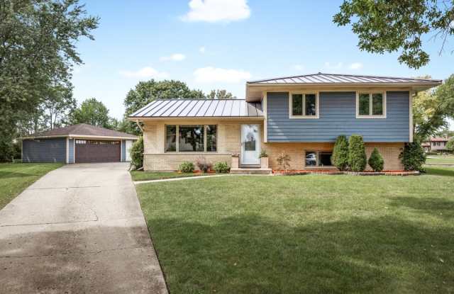 740 Terrace Court Gallery 2