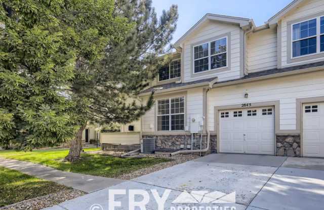 Spacious Townhome in Quiet Community photos photos