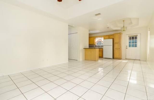 1106 Lexington Circle Gallery 3