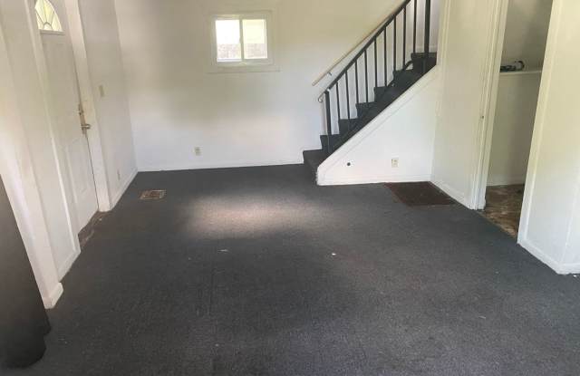 Spacious 2-Bedroom Home for Lease in Akron Gallery 4