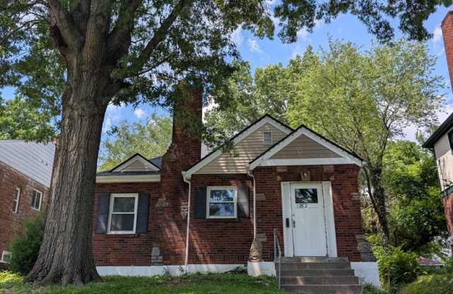 Beautifully renovated 2 bedroom house with new kitchen, bathroom and 2 car garage. photos photos