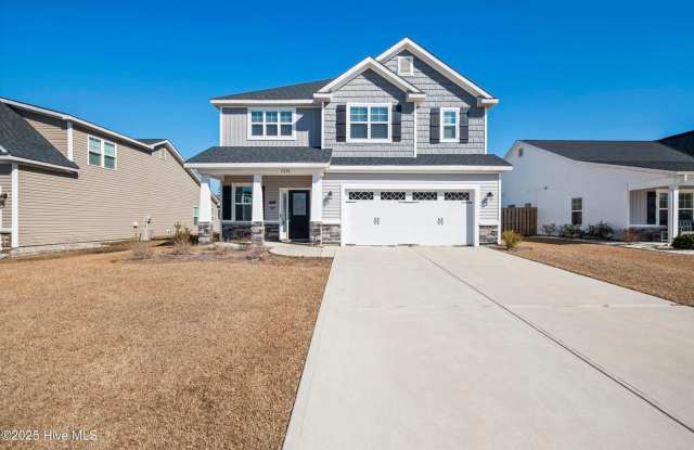 Beautiful 3/2.5 Home in Leland! photos photos