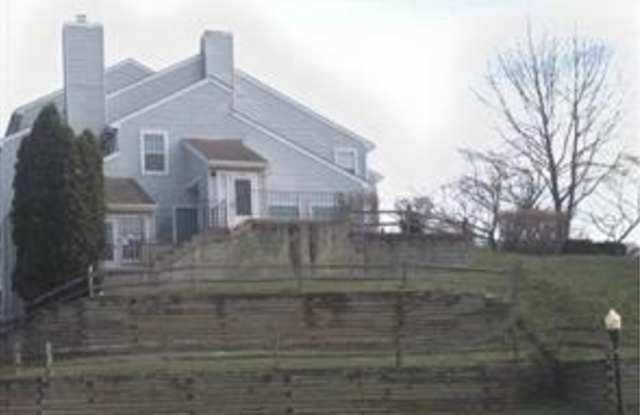 1072 SPRING VALLEY CT - 1072 Spring Valley Court, Oxon Hill, MD 20744