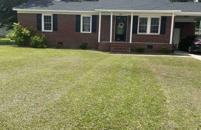 492 Hillcrest Ave photos photos
