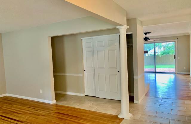 1411 Old Farm Dr Gallery 4