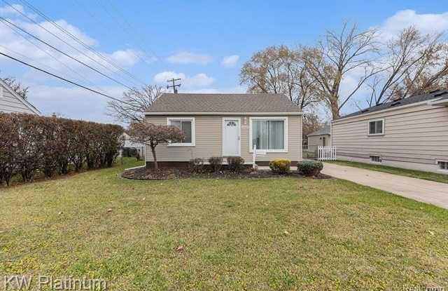 22019 Gordon Road - 22019 Gordon Road, St. Clair Shores, MI 48081
