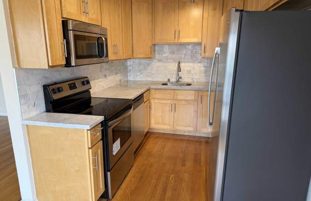 5533 Mission Street photos photos