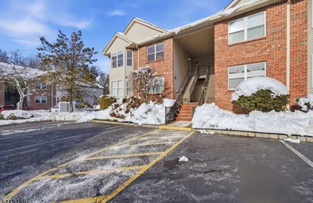 8 Jennifer Dr photos photos