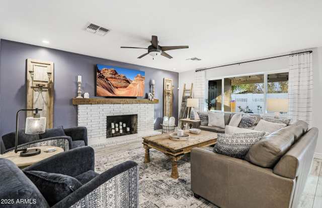 8501 E JACKRABBIT Road photos photos