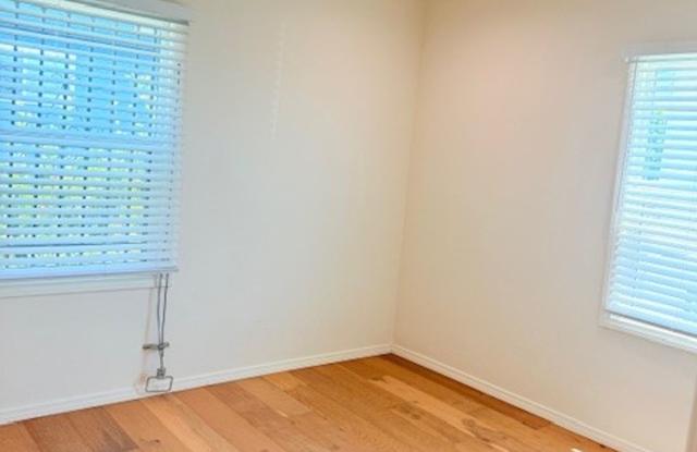 1/2 OFF FIRST MONTH! BEAUTIFUL  SPACIOUS 2BD 1BATH LOCATED IN LA photos photos