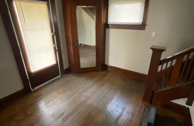 2 bedroom 1 Bath Single Home Gallery 4