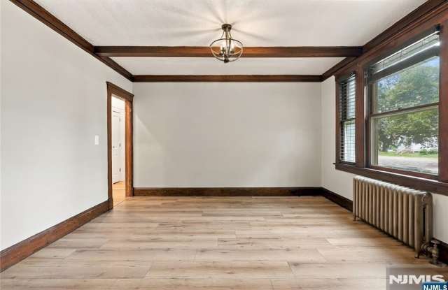 36 Bergen Avenue Gallery 3