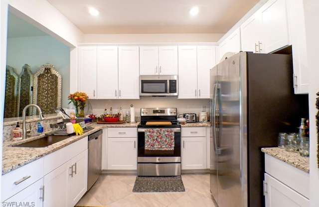 14085 pine lodge Lane Gallery 3