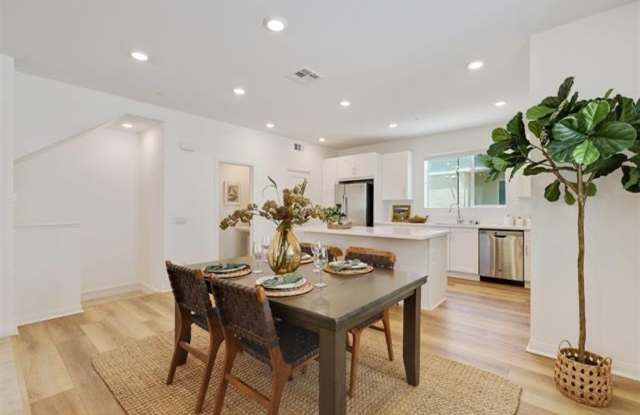 Updated 4 bedroom Townhome in Chula Vista photos photos Updated 4 bedroom Townhome in Chula Vista photos photos