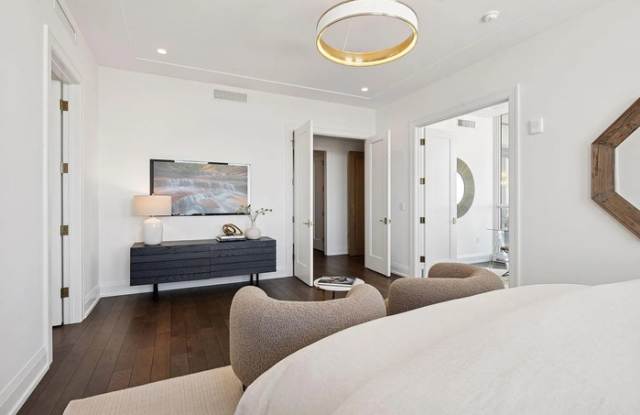 1111 West River Parkway Gallery 2