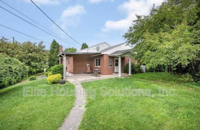 290 W Ridge St. photos photos