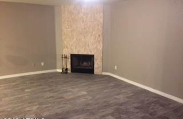 2420 S APACHE Drive Gallery 4