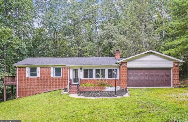 30 SNOWBIRD LANE - 30 Snowbird Lane, Stafford Courthouse, VA 22554