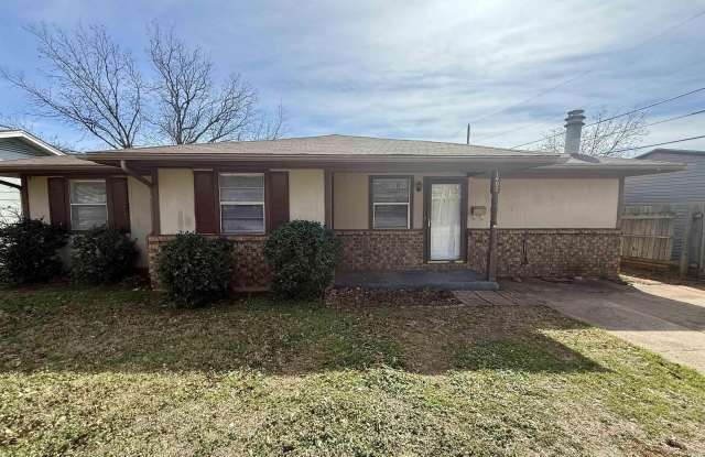1407 HUNT STREET - 1407 Hunt Street, Wichita Falls, TX 76302