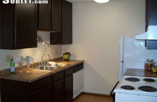 1430 100th Ave Nw - 1430 100th Lane Northwest, Coon Rapids, MN 55433
