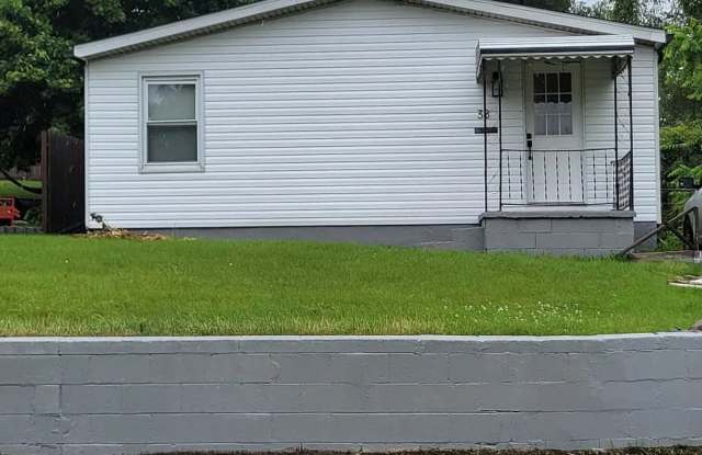 Charming 3-Bedroom, 2-Bathroom, Fully Equipped Kitchen, and Washer-dryer included Gallery 1