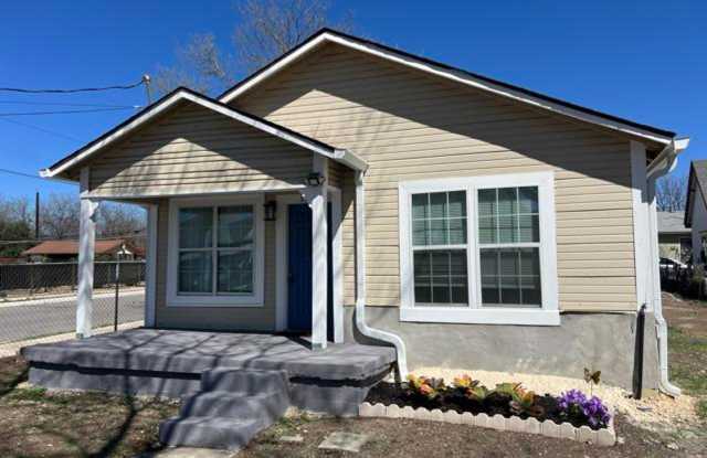 Fantastic Home Near Downtown photos photos
