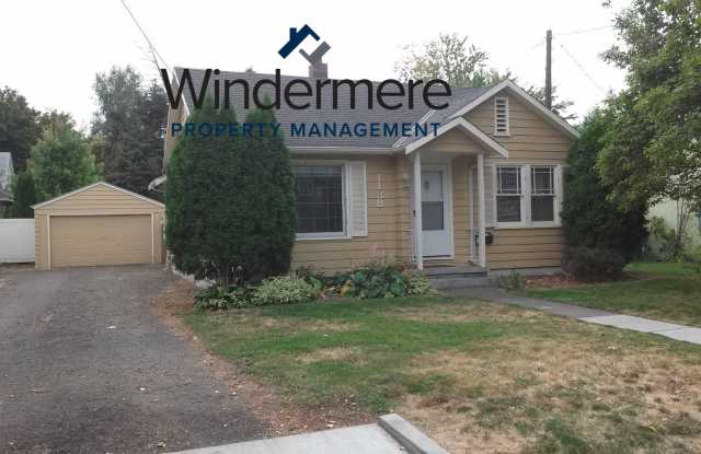 1138 E Isaacs *Walking Distance to Whitman Campus, Bonus Basement Rooms, Central AC* photos photos