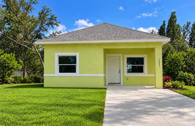 New 3 Bedroom/ 2 Bathroom- Pet Friendly Gallery 1