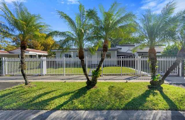 1811 SW 18th Ave photos photos