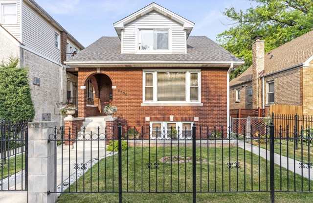 2705 N Oak Park Avenue photos photos