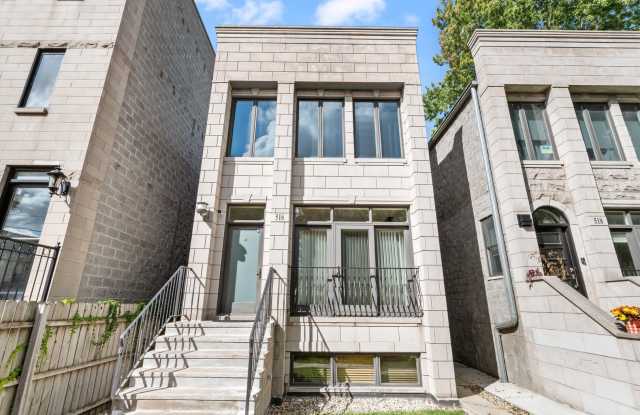 516 N Claremont Avenue photos photos