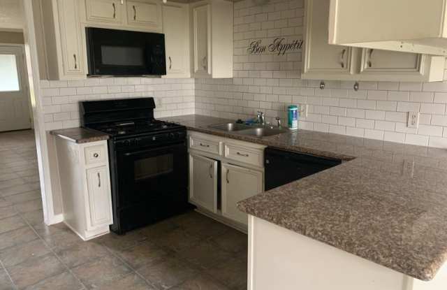 2118 Pincher Creek Dr Gallery 4