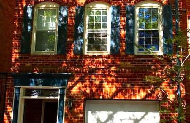 211 PRINCESS ST - 211 Princess Street, Alexandria, VA 22314