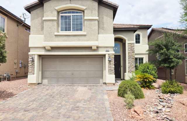 Spacious 3 Bed + Loft & Den with Soaring Ceilings photos photos