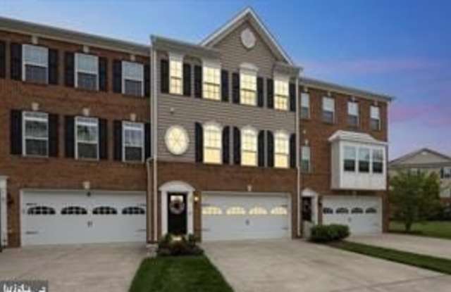 28 ISABELLE COURT photos photos