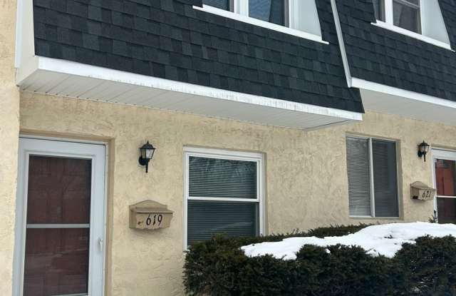 Renovated 2 Bedroom Townhome photos photos Renovated 2 Bedroom Townhome photos photos