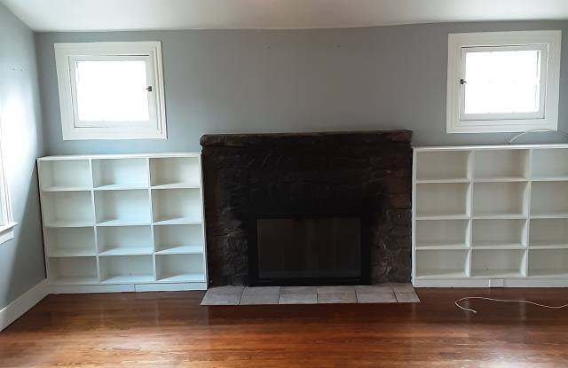 8 Hillside Avenue - 8 Hillside Avenue, Airmont, NY 10952