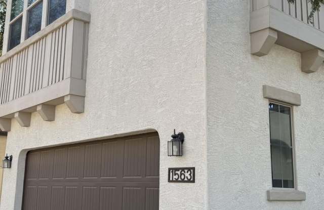 1563 W marlin Drive Gallery 2