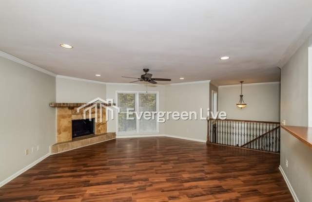 237 Russet Woods Drive Gallery 3