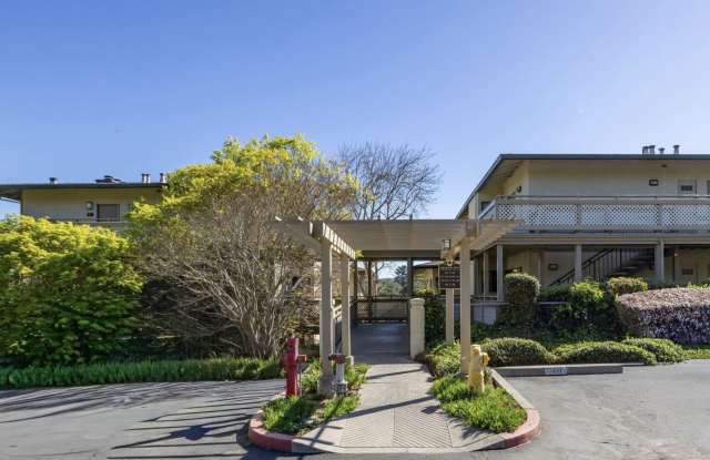611 Quail Run Court Gallery 1