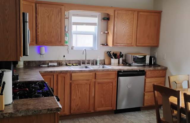 2152 Saint Anthony Avenue photos photos