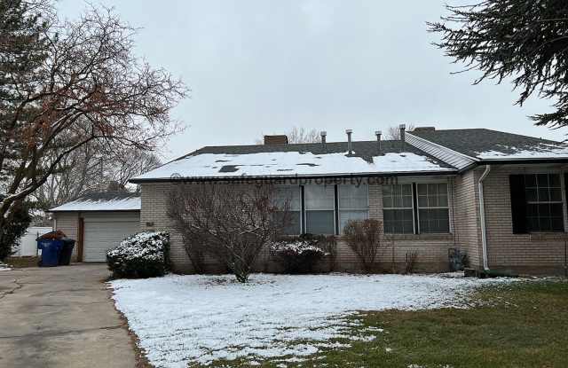 Cute 3 Bedroom Duplex - 1906 Jeremy Court, Murray, UT 84121
